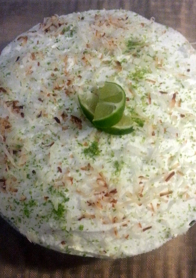 A picture of Key lime pie.