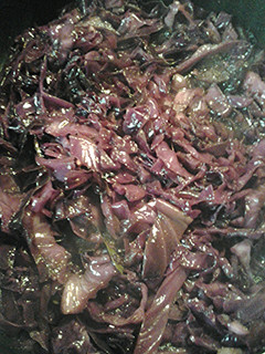 A picture of Rotkohl, Blaukraut, Rotkraut - Red Cabbage.