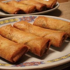 A picture of Crispy Basic Spring Rolls.
