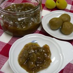 A picture of Umeshu Plum Jam.