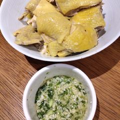 A picture of Chinese Steam Chicken.