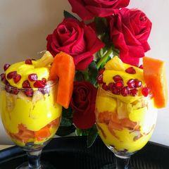 A picture of Fruits Custard.