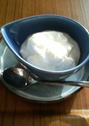 A picture of 3 Minute Marshmallow and Yogurt Mousse.