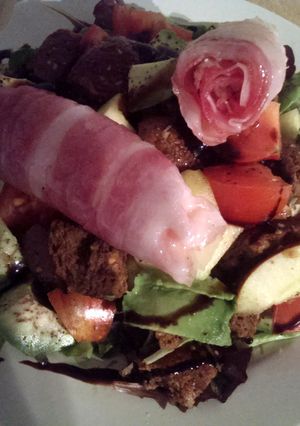 A picture of Fancy Salad.