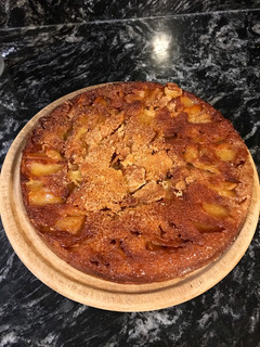Una foto de Torta de manzana invertida