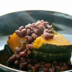 Macrobiotic Adzuki Beans and Kabocha Squash Simmer A picture of Macrobiotic Adzuki Beans and Kabocha Squash Simmer.