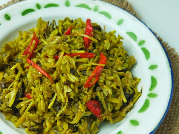 Langkah Mudah untuk Menyiapkan Tumis bunga pepaya yang Lezat Sekali