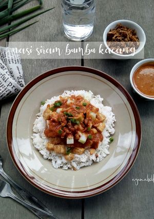 Foto resep Nasi Siram Bumbu Kacang