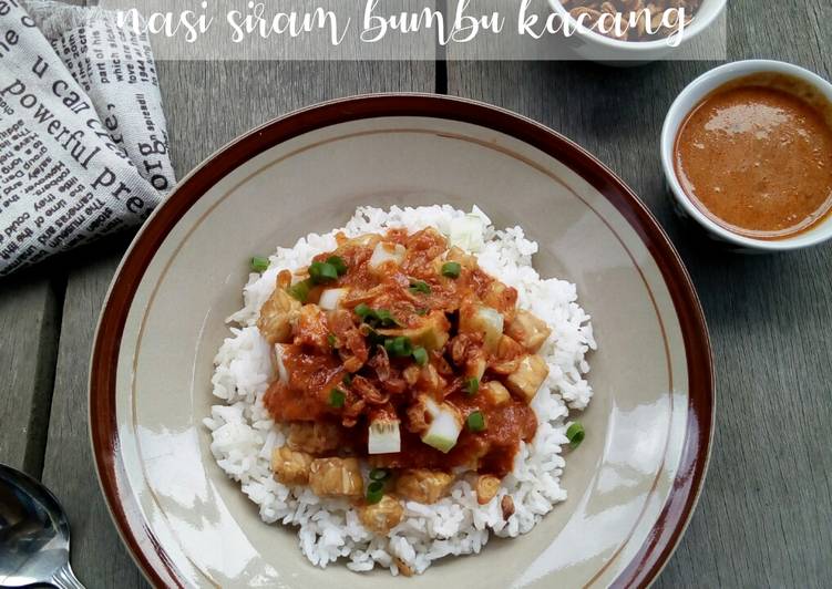 Nasi Siram Bumbu Kacang