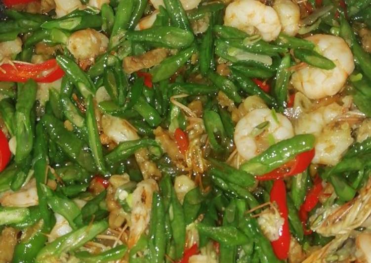 Udang kacang panjang