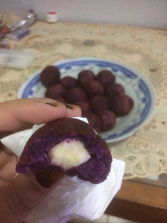 Foto resep Bola Ubi Ungu Isi Keju