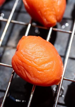 A picture of Japanese salty pickled apricots.