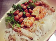 A picture of thai basil prawns