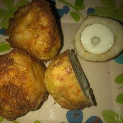 A picture of Yam egg roll.