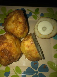 A picture of Yam egg roll.