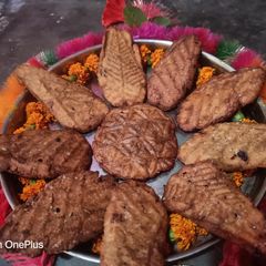 A picture of Thekua/Khajuria.