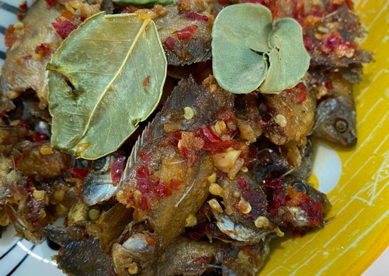 Ikan Sepat Kering Balado