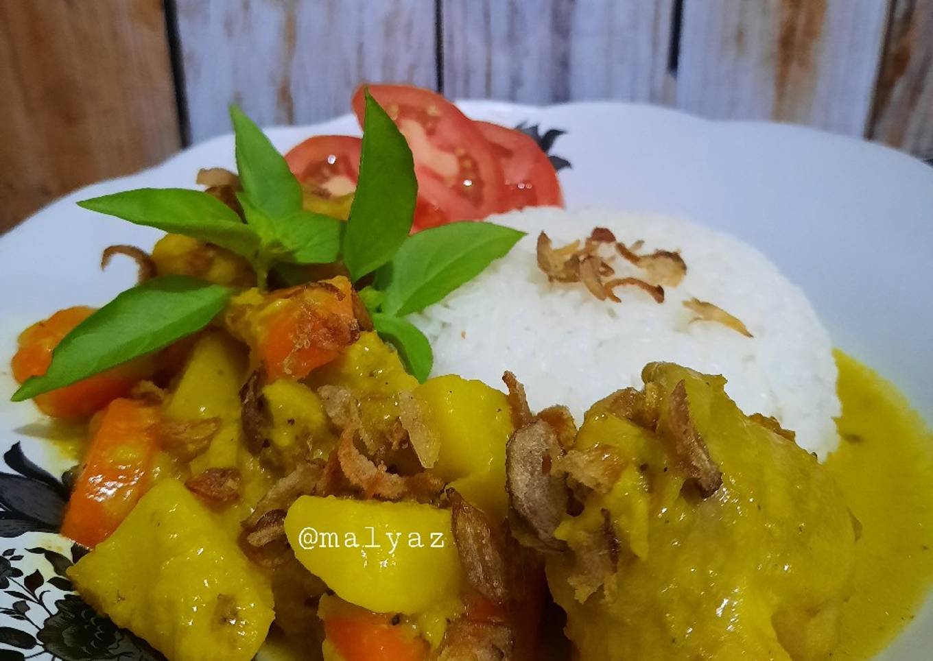 Kare Ayam Wortel Kentang