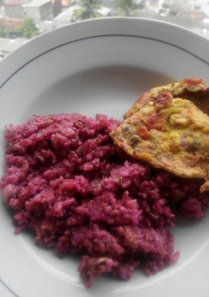 Foto resep Nasi Goreng Buah Naga & Telur Dadar Buah Naga