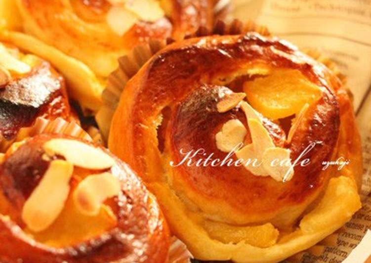 Recipe of Homemade Apple Custard Rolls