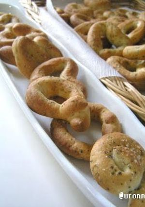 A picture of Taralli Italian Style Breadsticks.