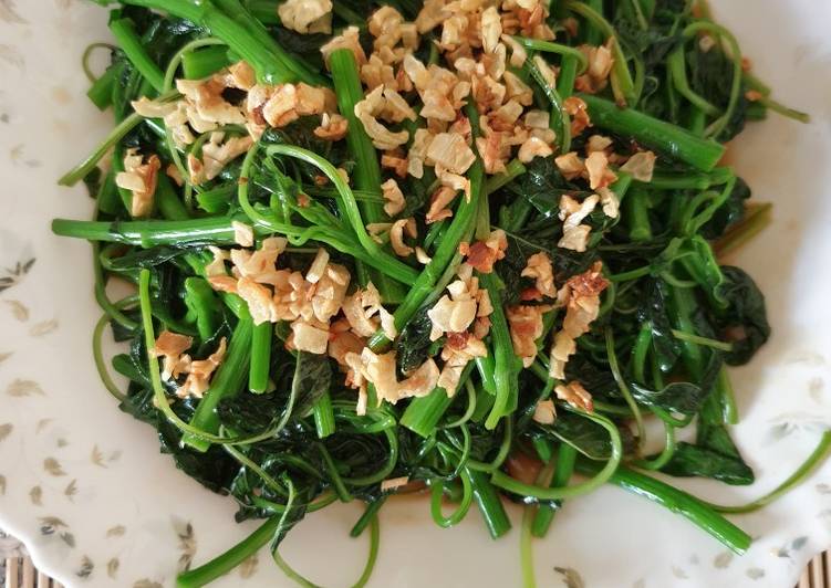 Tumis bayam bawang putih