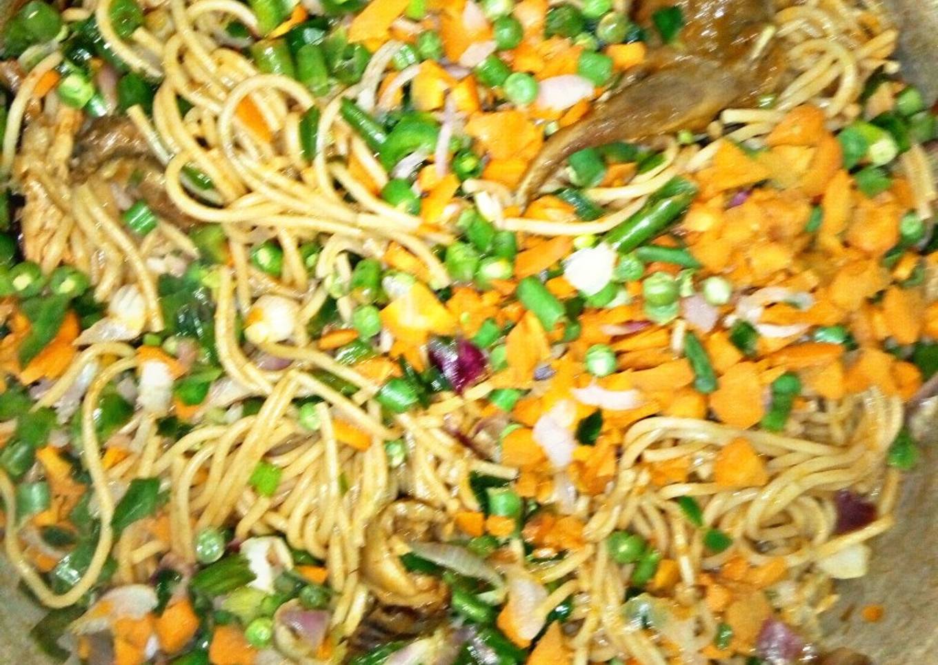 Spaghetti with veggies