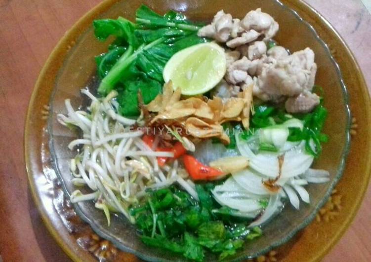 Resep Pho Vietnam / Pho Vietnam dengan daging Ayam yang Sempurna