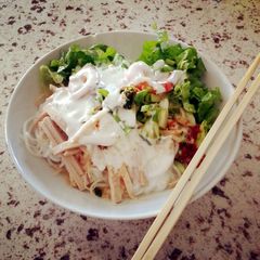 A picture of Vietnamese Noodle salad (bun tam bi).