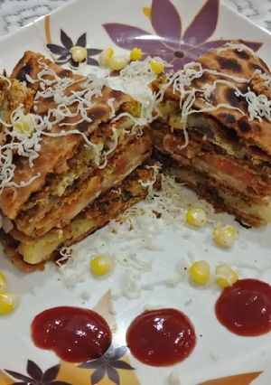 સ્ટફડ સત્તુ પરાઠા સેન્ડવીચ (Stuffed Sattu Paratha Sandwich Recipe In Gujarati) રેસીપી મુખ્ય ફોટો