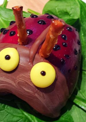 A picture of Ray's' Ladybug Apple Snacks.