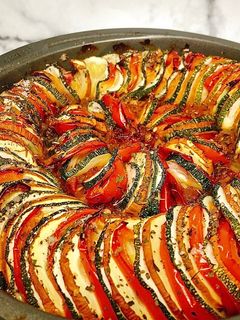 Hình của món Ratatouille - Món Rau Củ Hầm Nước Pháp 🇫🇷.
