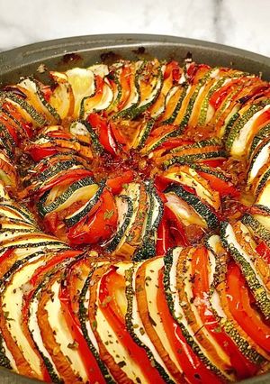 Hình của món Ratatouille - Món Rau Củ Hầm Nước Pháp 🇫🇷.