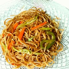 A picture of Veg Chowmien.