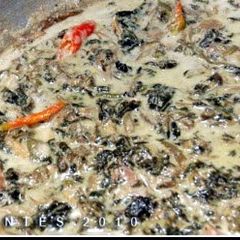 A picture of Bulusan Laing/Pangat na Gabi (Taro Stew).