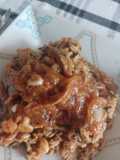 Improvisado vegano de arroz y seitán