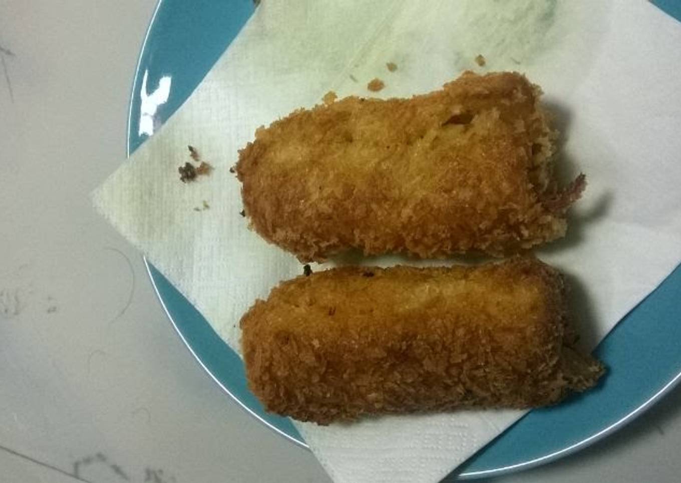 Chicken with Cheese Bun