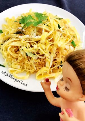 Hình của món Mì Gói Xào Trứng Bắp Cải.