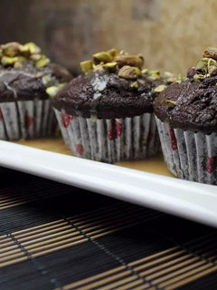A picture of The Simplest Choclate Cup Cakes EVER!.