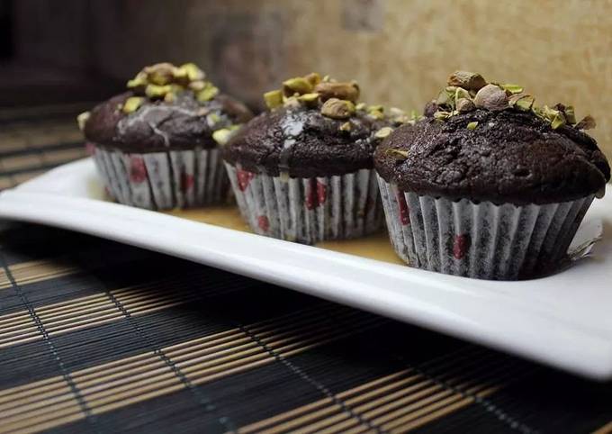 The Simplest Choclate Cup Cakes EVER!