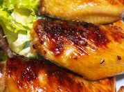 A picture of garlic chicken wings