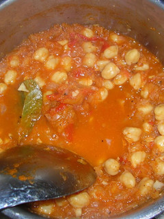 A picture of Vegetarian Curry with Chickpeas.