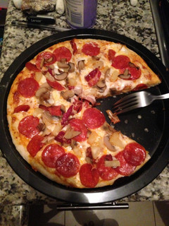A picture of Home Made Pizza! My Very Best.