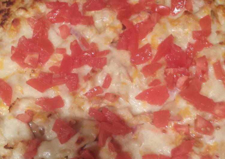 Recipe of Quick Ranch Chicken Pizza