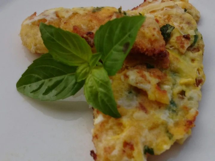 Easy Way Prepare Recipe Crispy Chicken In Cheesy Basil Sauce that is Really Delicious, Addictive}