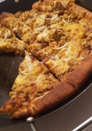 A picture of BBQ Pork Pizza.