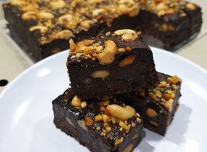 Foto resep Keto Chunky & Fudgy Brownies #Ketopad