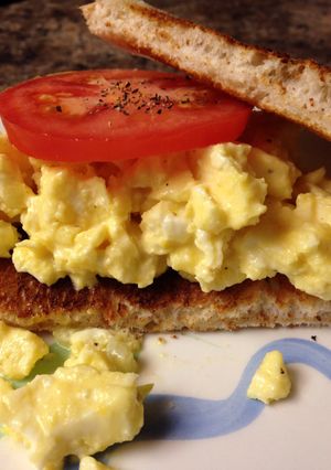 A picture of Scrambled Egg Salad.