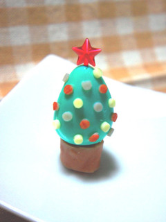 A picture of Quail Egg Christmas Tree for Lunchboxes.