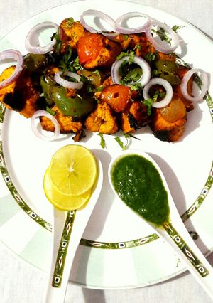 A picture of Chicken Tikka.